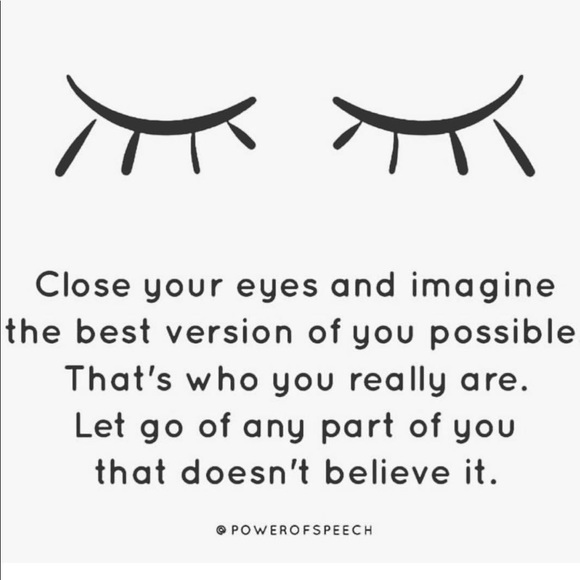 ♥️ Hola! Meet your Posher, Aurora - Picture 2 of 7